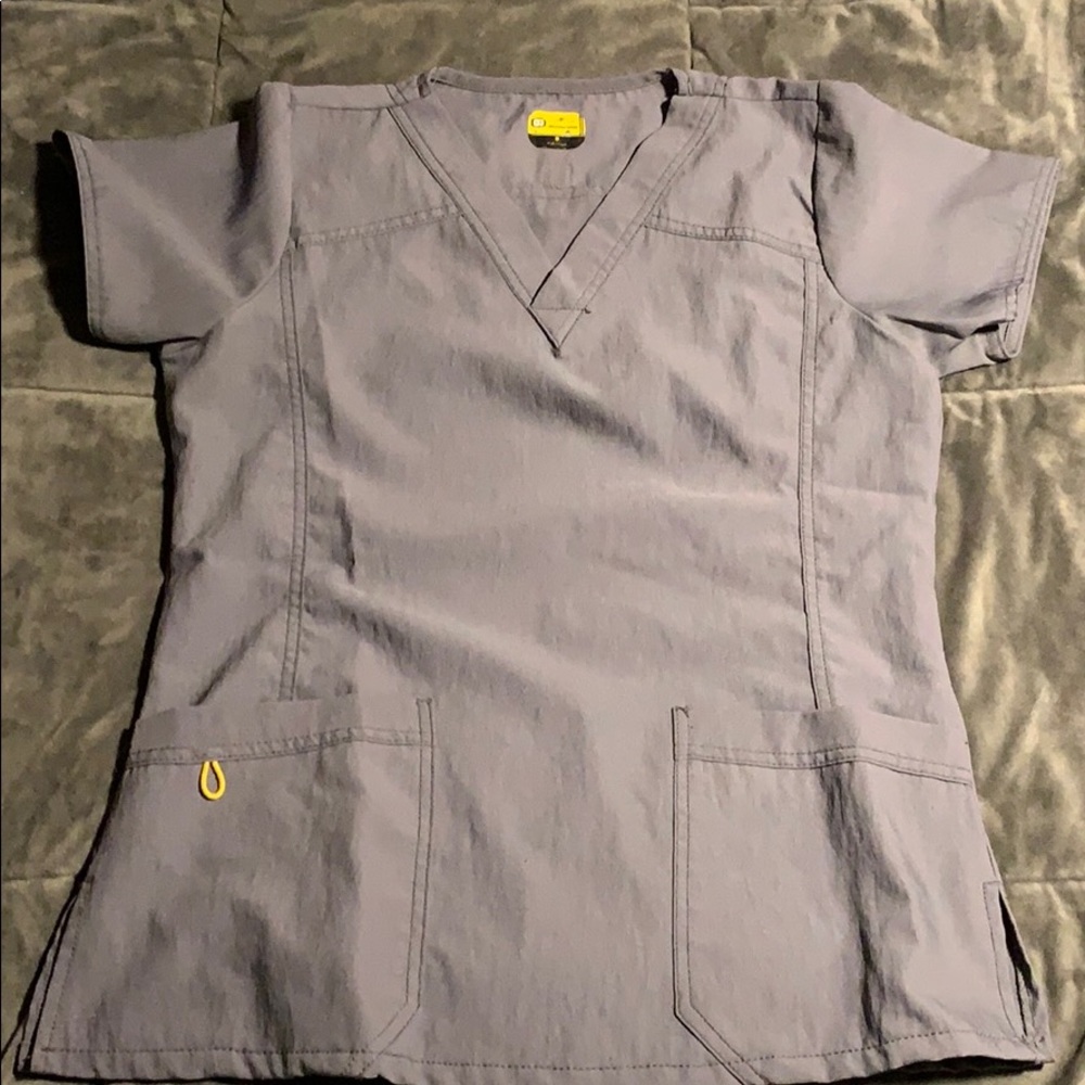 Wonderwink scrub top
